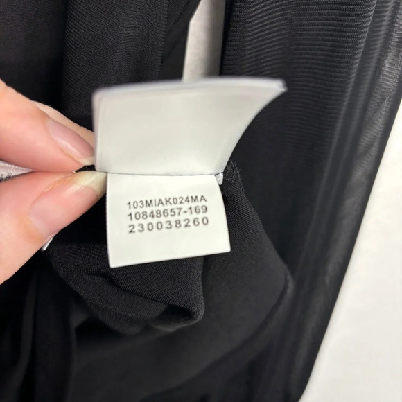 Anne Klein Blouse M Black Long Sheer Sleeves Gold Button Cuff - Picture 7 of 9